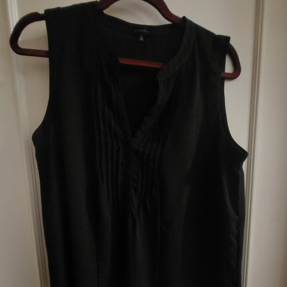 Dynamite Black Sleeveless Pintuck Blouse - Size Medium